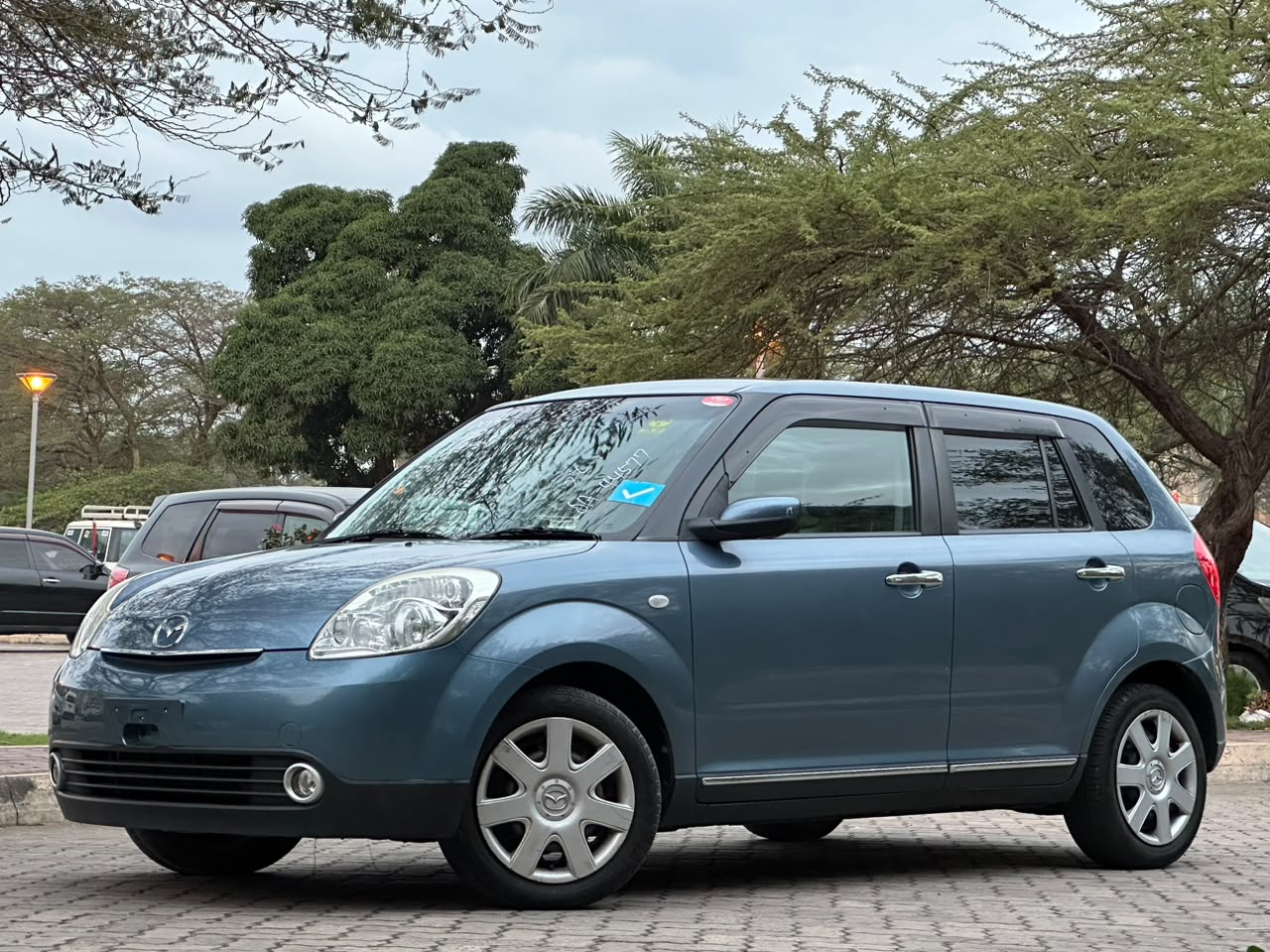 MAZDA VERISA thumbnail 2